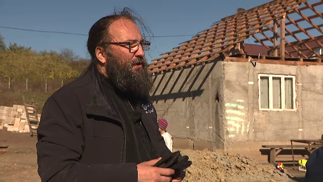 „În slujba binelui”: Copiii salvați de preotul Damaschin din satul Crucea, unde normalitatea înseamnă supraviețuire