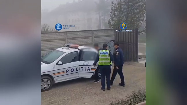 Un bărbat din județul Argeș, arestat după ce a încălcat ordinul de protecție. Și-a amenințat soția cu o drujbă