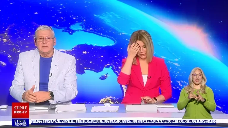 Magia Crăciunului a învăluit deja Parisul. Sute de mii de oameni au luat parte la aprinderea luminițelor