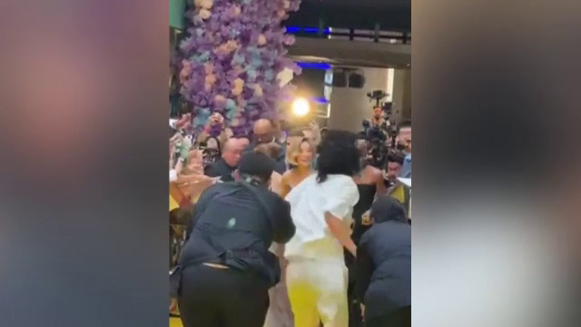 Australianul care a speriat-o pe Ariana Grande la Singapore se reîntoarce în arest. Cât timp va sta în spatele gratiilor