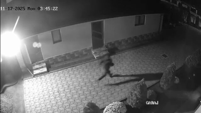 Furturi în serie într-o comună din Galați. Cel puțin cinci case au fost sparte într-o singură noapte