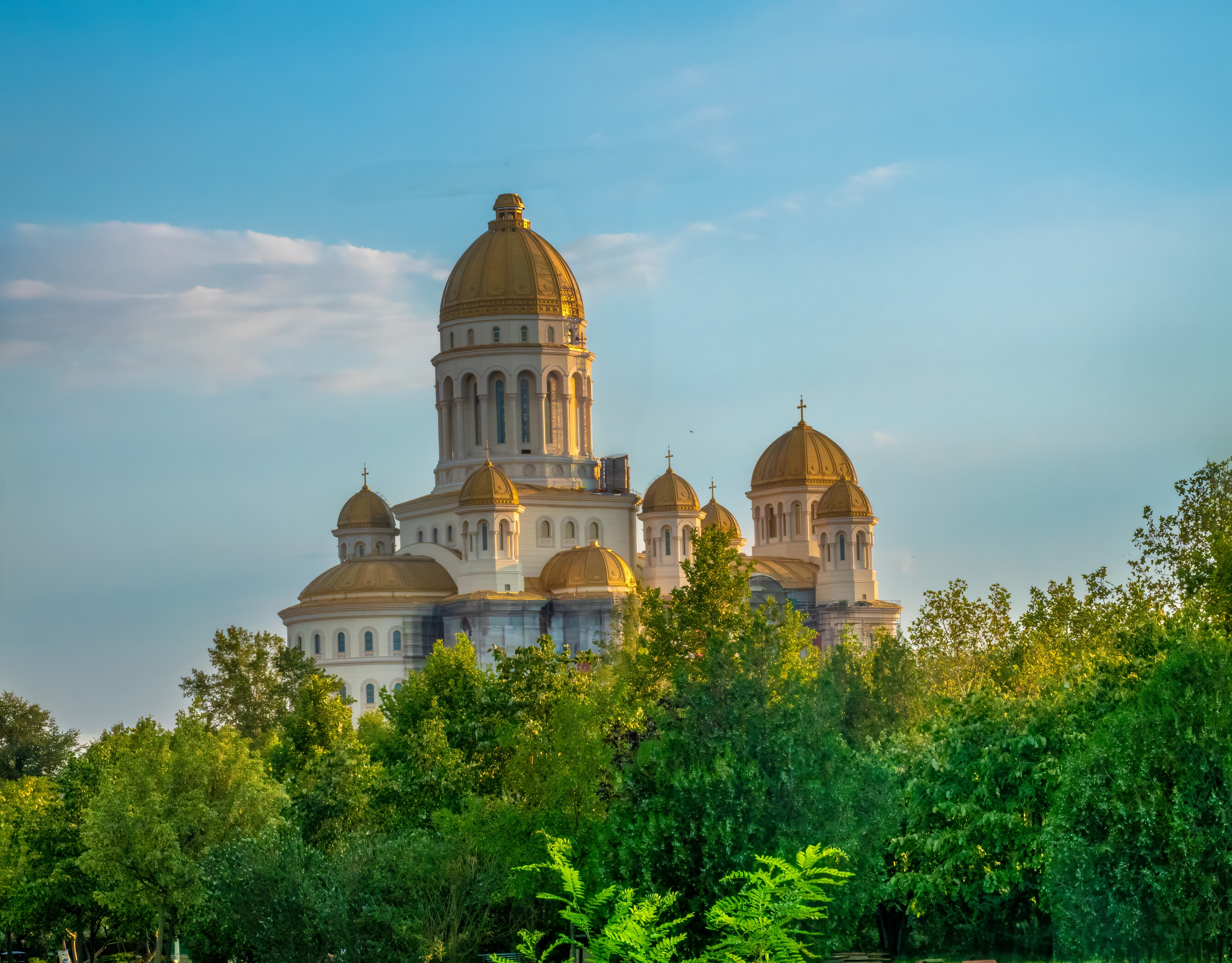 Catedrala M&acirc;ntuirii Neamului