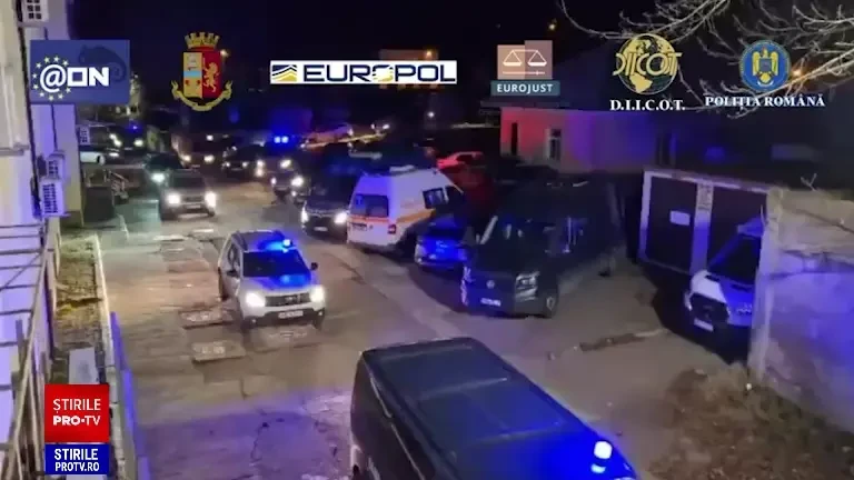Operațiunea Z - Poliţia şi DIICOT fac peste 200 de percheziţii în toată țara. Opt mașini de lux, confiscate la Iași | VIDEO