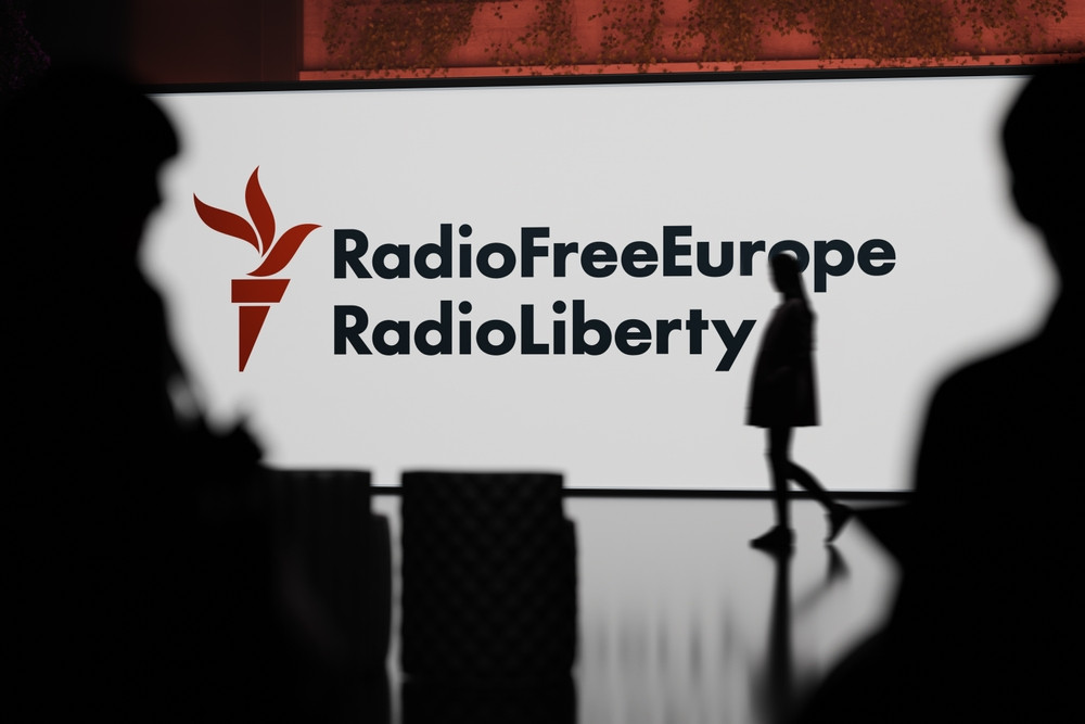SUA ordonă închiderea redacţiei ungare a postului Radio Europa Liberă. „Îşi propune în mod clar să destabilizeze țara”
