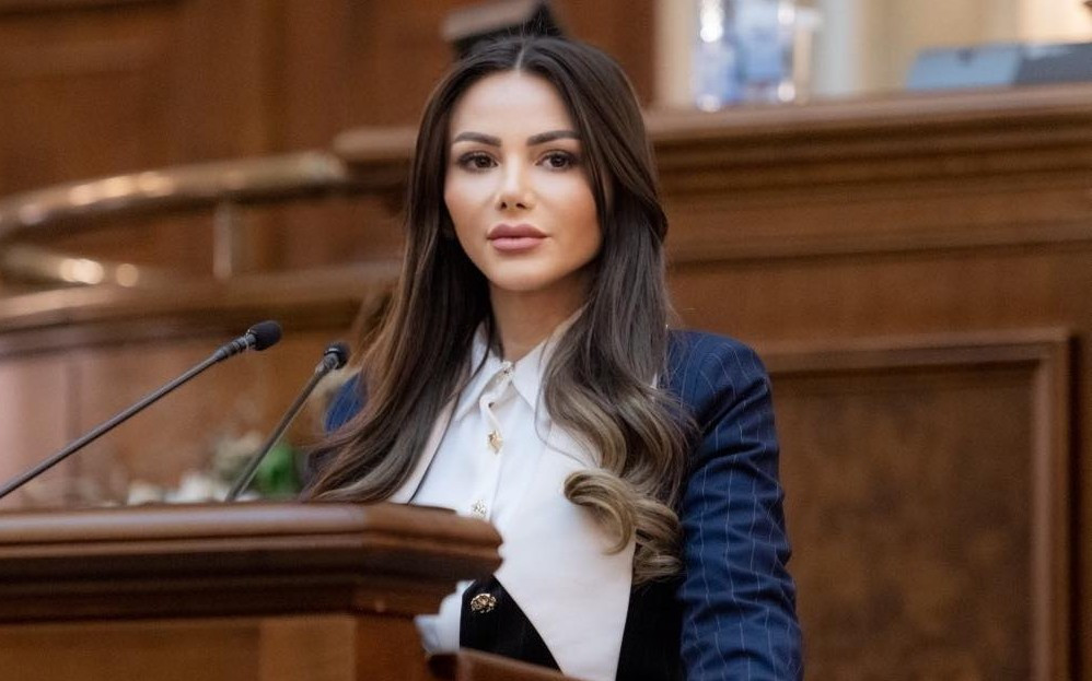 Senatoarea POT Valentina Aldea a fost ”atacată în plină stradă” și bătută. SURSE: Ar fi fost lovită de o soție geloasă