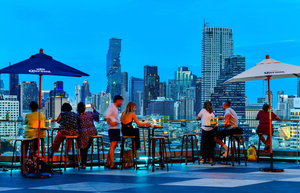 Vești bune pentru unii turiști. Thailanda ia în considerare modificări majore ale legislației privind alcoolul