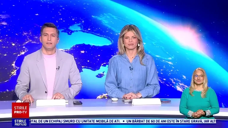 Oradea se pregătește de sărbători. Clădirile prind viață cu lumini și ghirlande, în așteptarea turiștilor