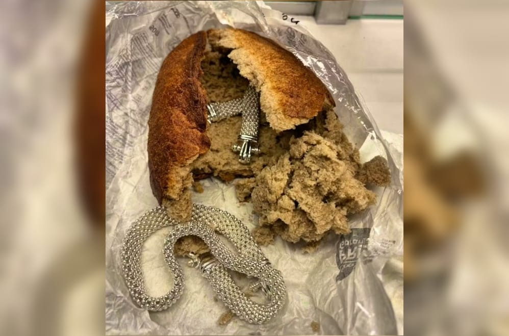 Doi români au fost arestați în urma unui control de rutină al poliției din Elveția. Ce încercau să ascundă într-o pâine