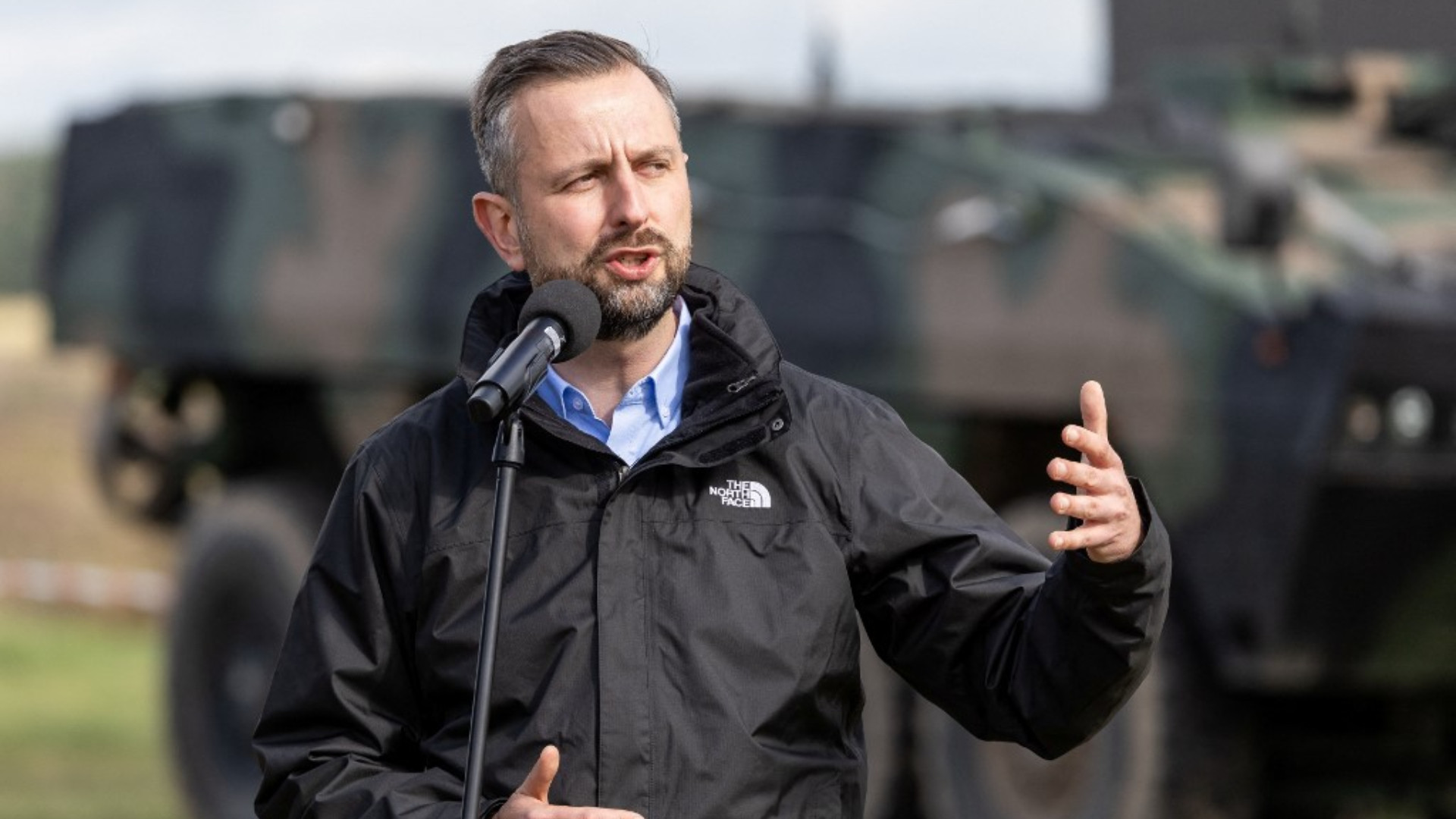 Reacția Poloniei după ce mai multe drone rusești au invadat spațiul aerian al României. Concluzia trasă de ministrul Apărării