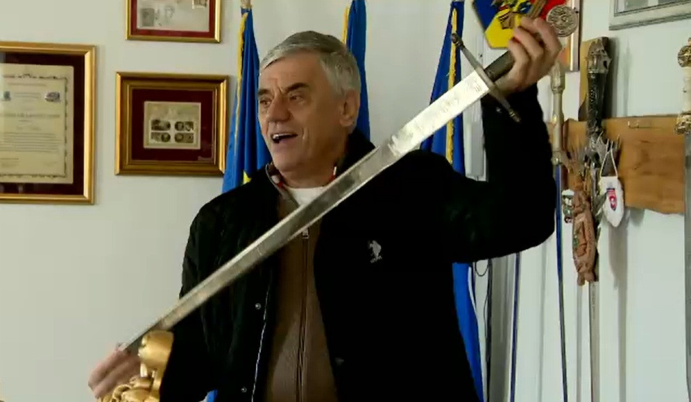 Un om al Kremlinului se numără printre milionarii ruși care au obținut fraudulos buletine românești. Edil din Suceava, vizat