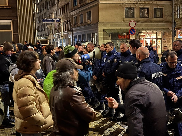 Criză politică în Bulgaria. Președintele țării a cerut demisia guvernului după protestele masive față de buget