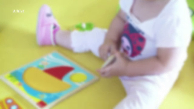 Infirmiera care a abuzat o fetiță la creșă a primit condamnare cu suspendare. Trebuie să plătească zeci de mii de euro daune