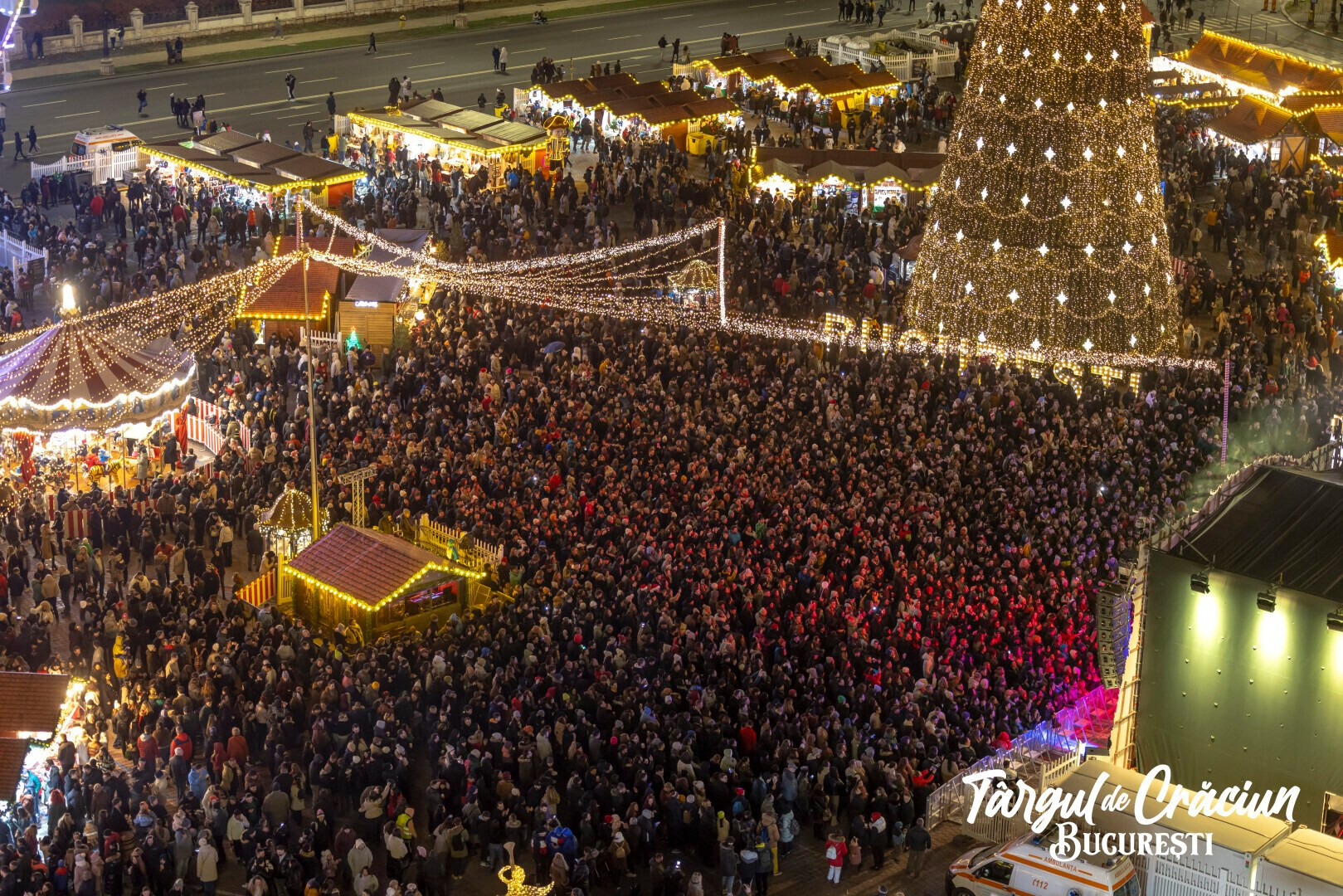 Târgul de Crăciun din Piaţa Constituţiei se deschide sămbătă. Artiștii care vor urca pe scenă în weekend