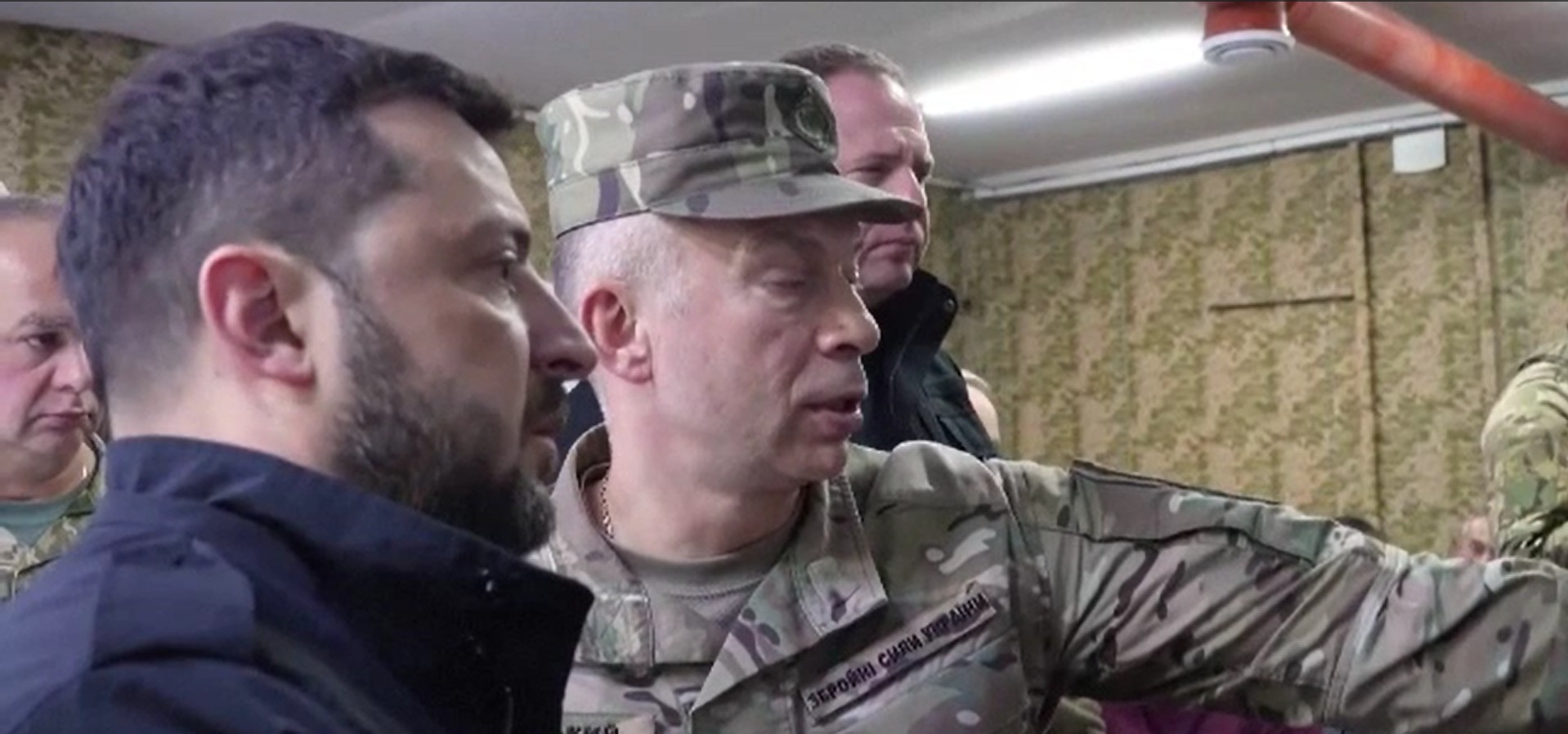 Zelenski anunță reorganizarea cabinetului, după ce șeful cancelariei și-a dat demisia. Cum decurg negocierile pentru pace