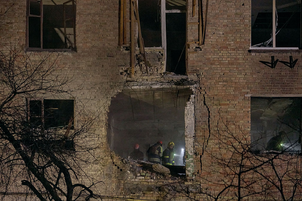 Capitala Ucrainei a fost atacată cu rachete și drone. Zelenski: ”Rusia a demonstrat cum răspunde la negocierile de pace”