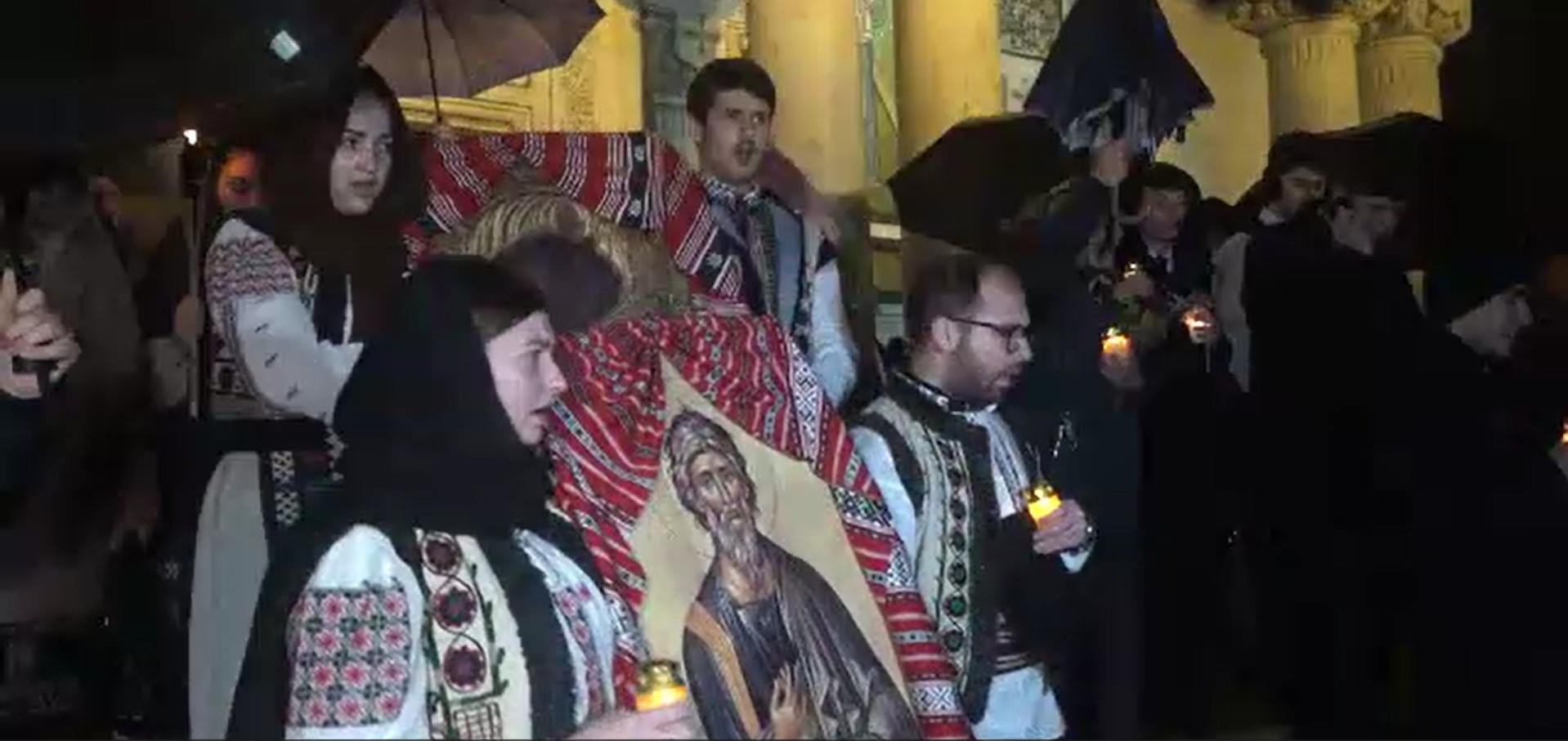 „Pelerinajul luminii” la Galați. Mii de credincioși îl sărbătoresc pe Sfântul Andrei: „Este un prilej de bucurie”