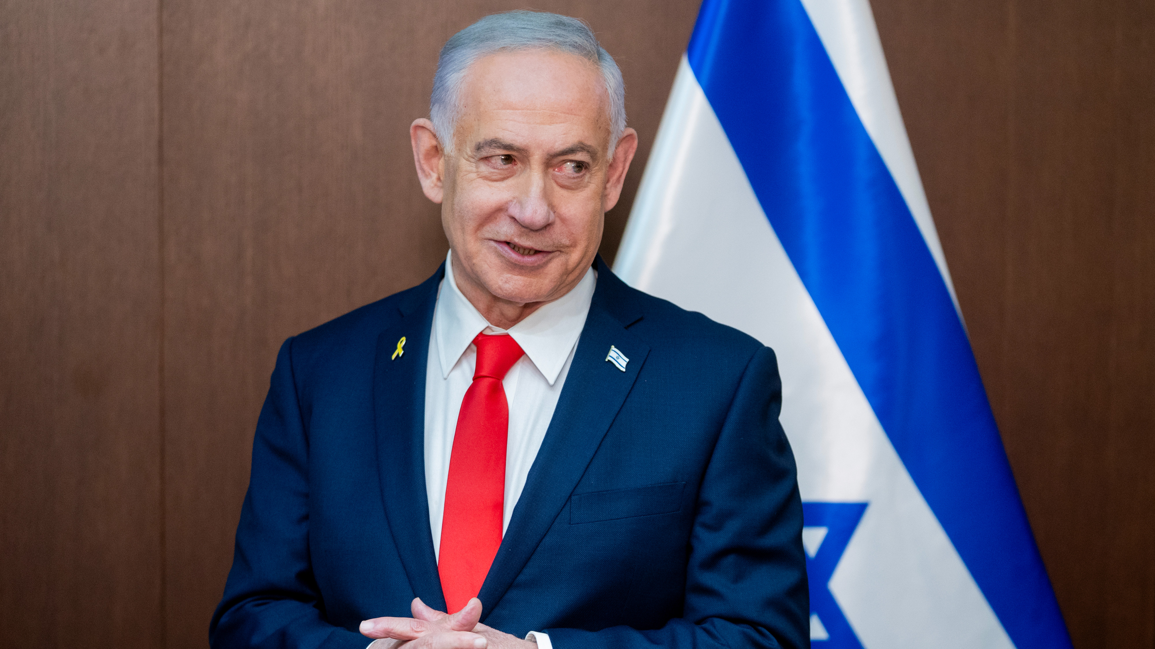 Benjamin Netanyahu i-a cerut oficial președintelui Israelului să îl grațieze. Premierul este judecat pentru corupție