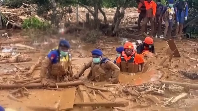 Peste 600 de oameni au murit și alte sute sunt dispăruți în urma inundațiilor din Asia. În Sri Lanka este stare de urgență