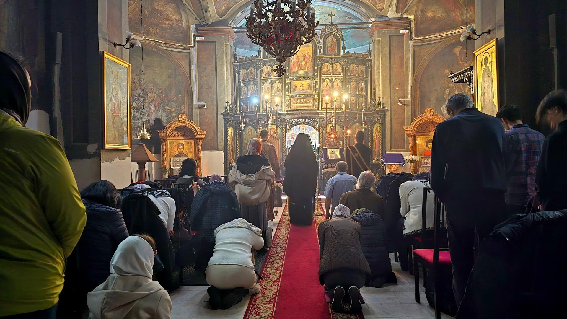 Slujba de Te Deum va fi oficializată pe 1 Decembrie în biserici. Când începe slujba la Catedrala Națională