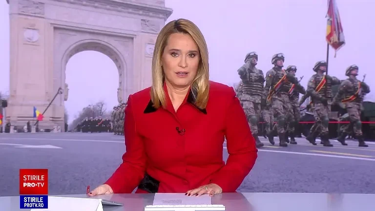 O sută de mii de oameni au urmărit în Piața Arcului de Triumf din Bucuresti Parada Militară Națională