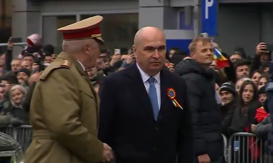 Cum a fost primit Ilie Bolojan la Alba Iulia de susținătorii lui Călin Georgescu. Incidente în capitala Marii Uniri