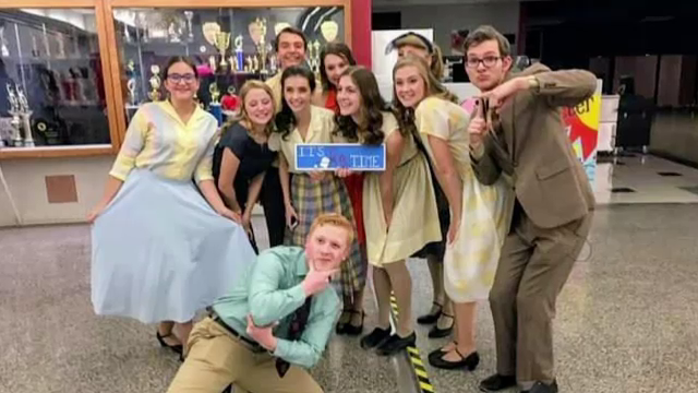 Programul prin care liceenii din România studiază în SUA revine din 2027. FLEX are o rată de admitere similară cu Harvard