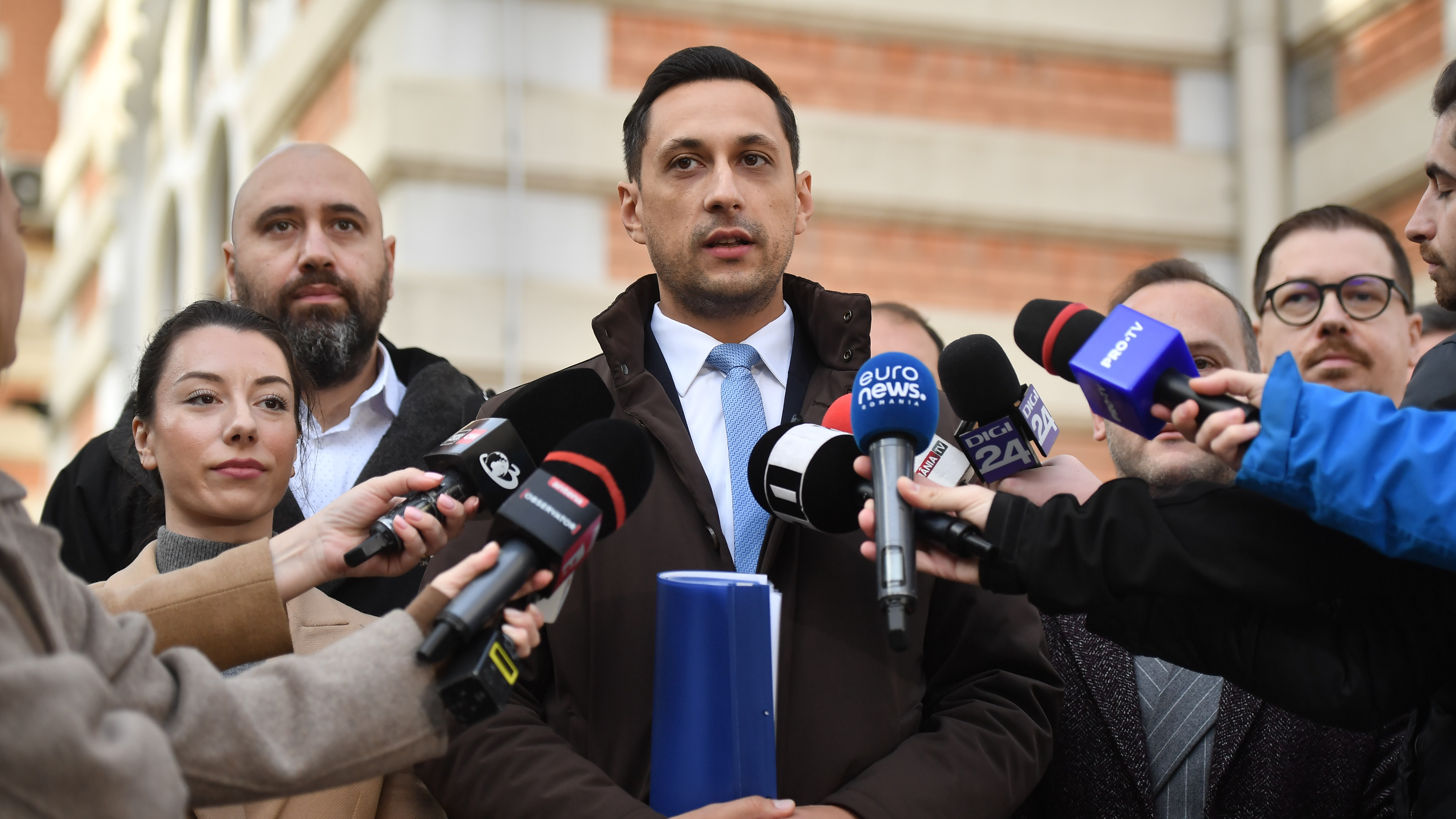 Vlad Gheorghe: „Scorul Ancăi Alexandrescu e un semnal de mare îngrijorare. Un vot extremist pe care nu îl putem ignora”