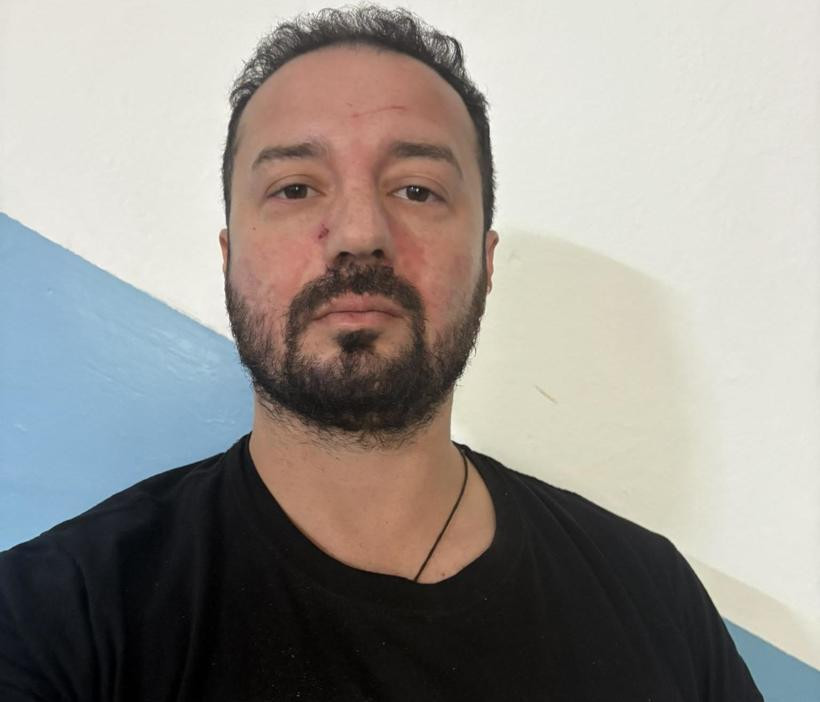 Bărbatul care i-a transmis lui Călin Georgescu „marș la Moscova” a făcut plângere că a fost agresat de susținătorii acestuia