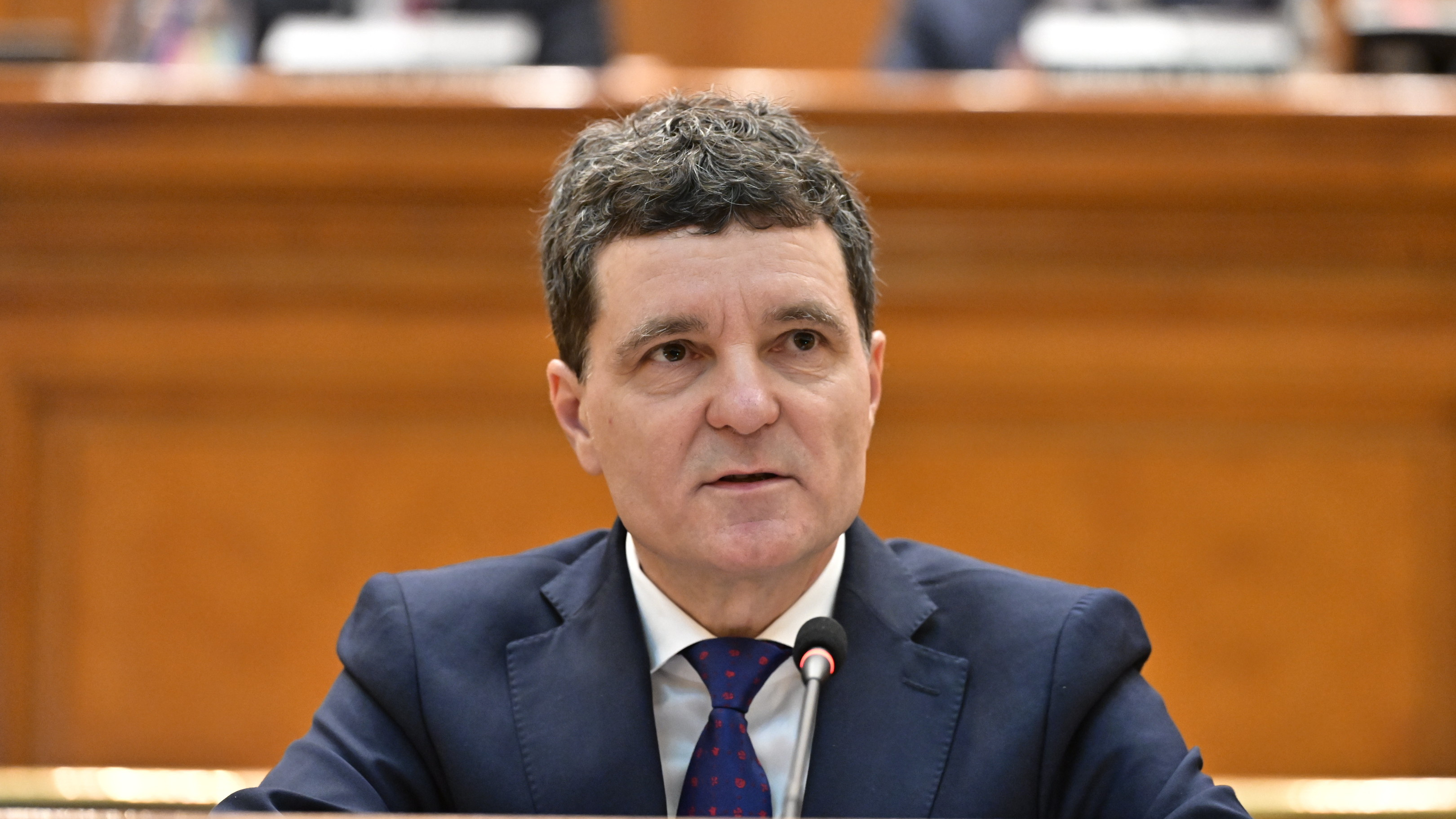 Nicușor Dan, despre demisia lui Moșteanu: „Blamarea publică nu e proporțională cu faptele”