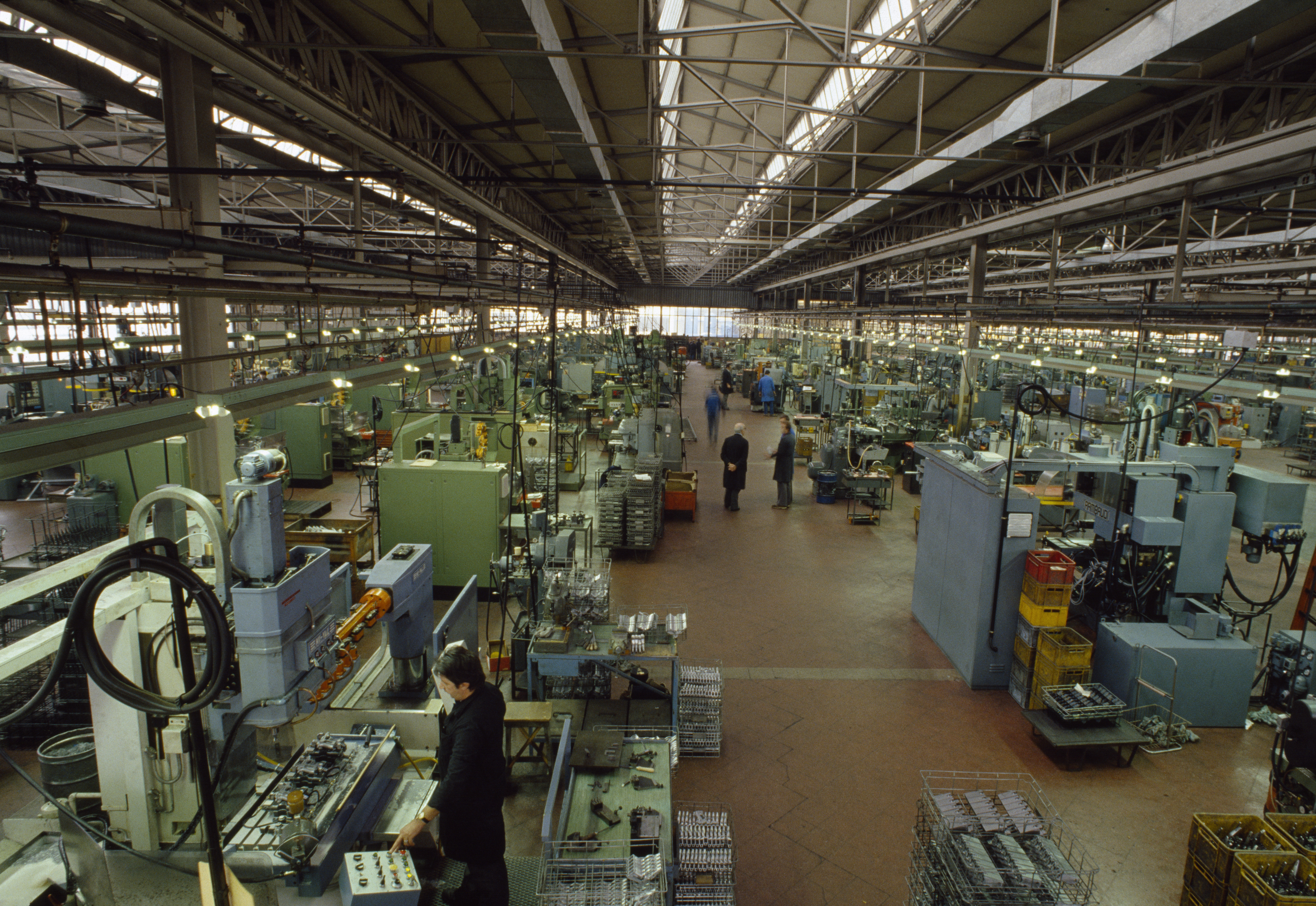 Un gigant al industriei de armament vrea să producă arme în România. Ce planuri are