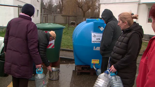 Criza apei din Prahova și Dâmbovița se adâncește. Spitalele au oprit internările, în timp ce autoritățile se acuză reciproc