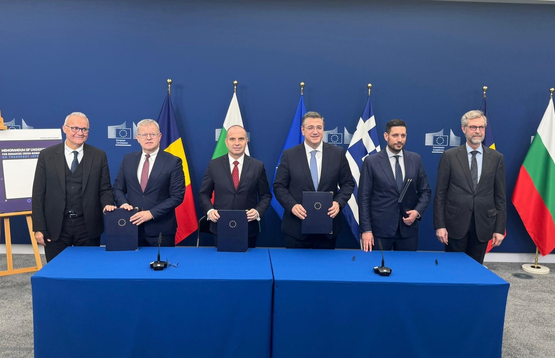 Românii vor ajunge mai repede cu mașina în Grecia. Memorandum semnat pentru trei noi poduri peste Dunăre