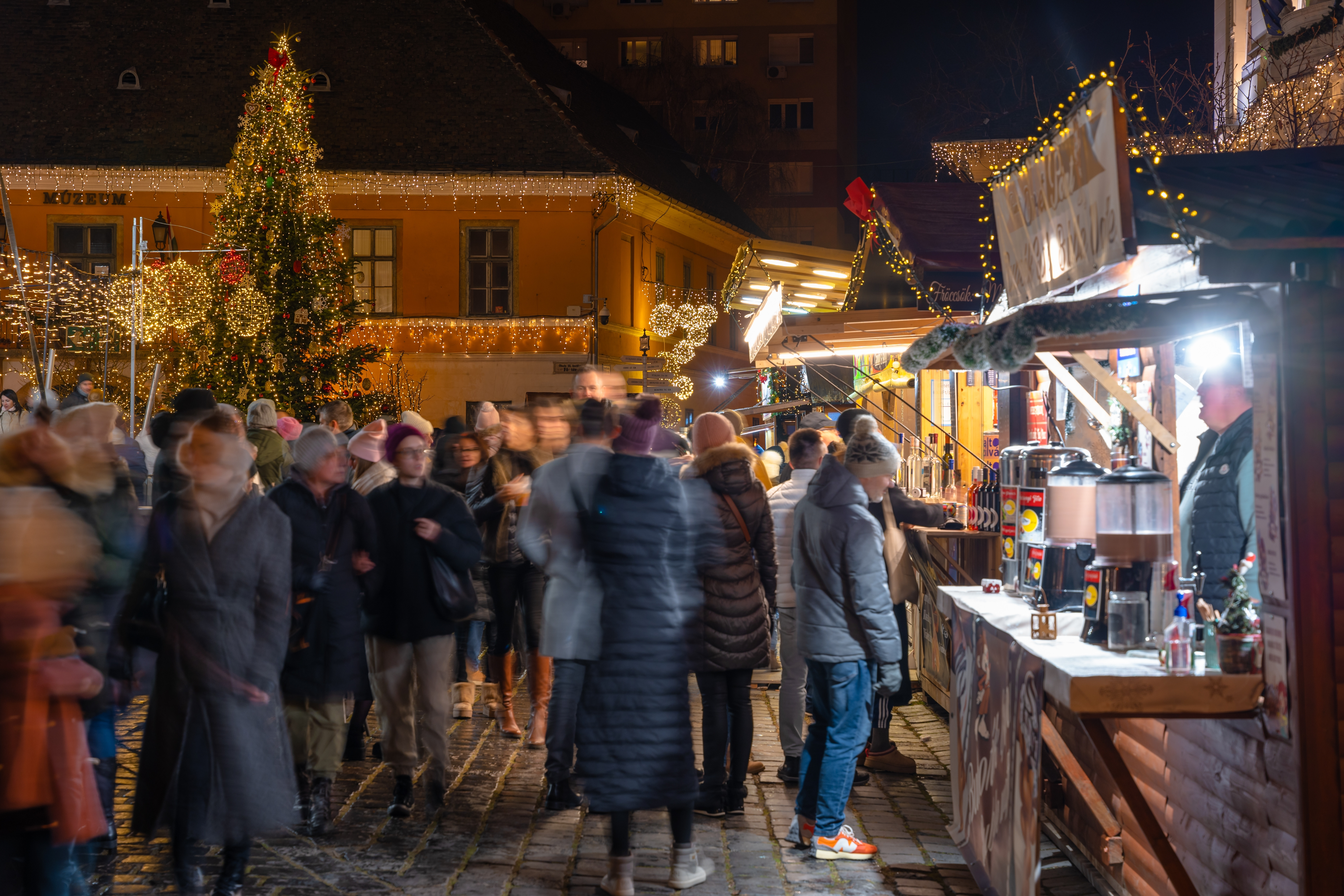 T&acirc;rgul de Crăciun &Oacute;buda