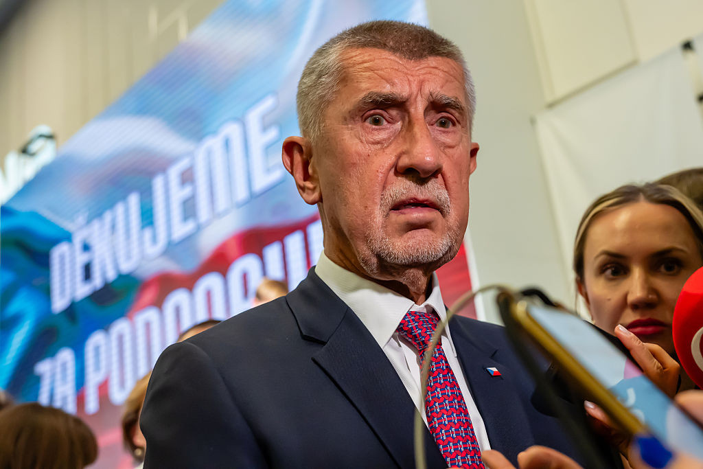 Babis: „Programul ceh de aprovizionare cu muniţie pentru Ucraina poate continua, dar nu va fi suportată din banii cehilor”