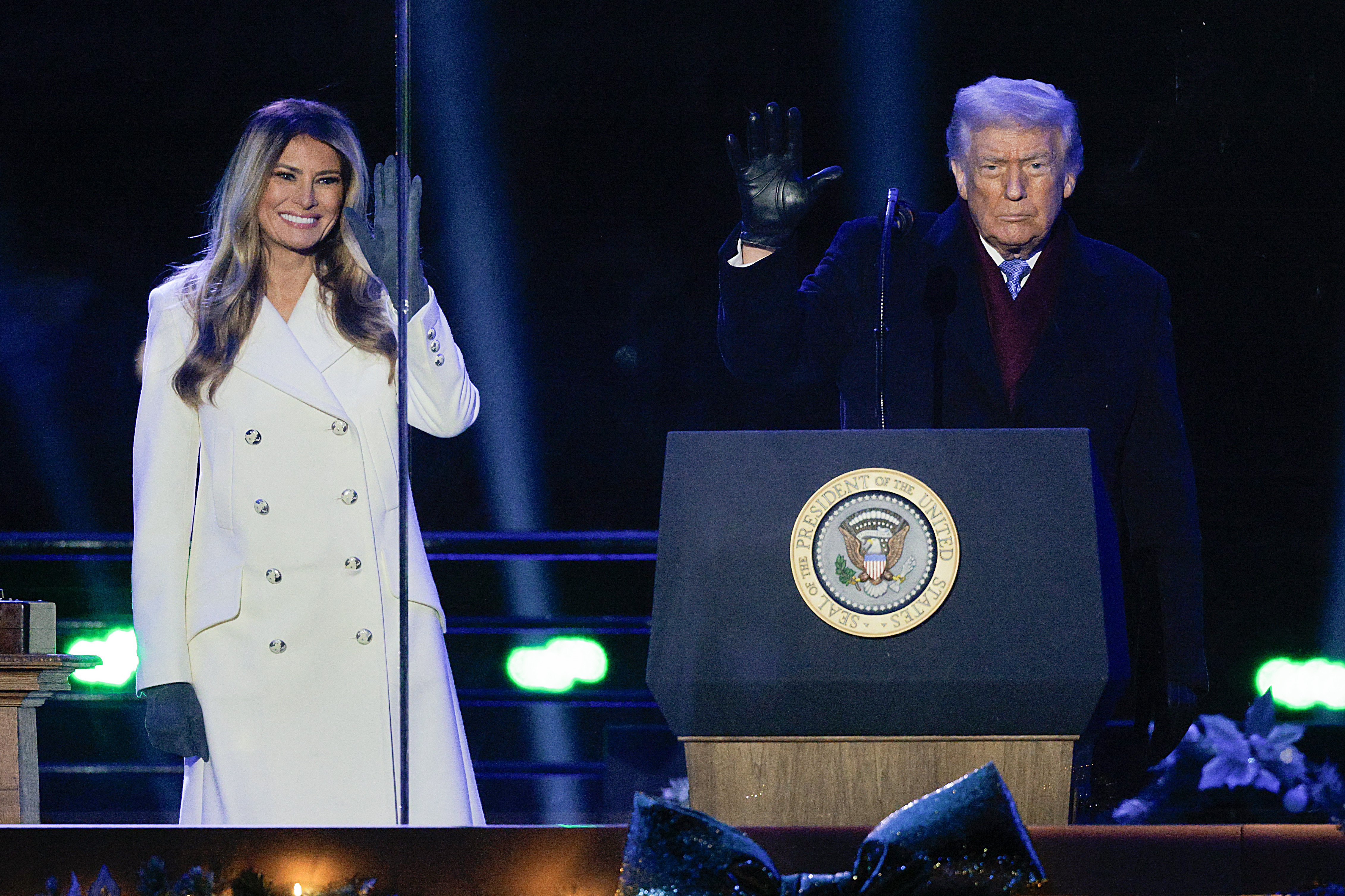 Melania Trump, apariție plină de eleganță la tragerea la sorți pentru CM 2026. Imaginile care au surprins publicul. FOTO