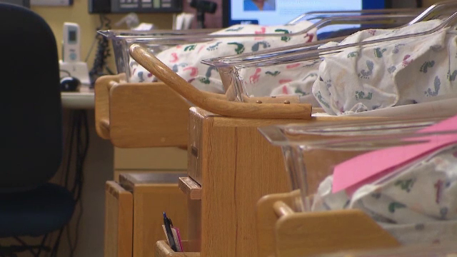 Decizie controversată în SUA. Un comitet a eliminat recomandarea vaccinării împotriva hepatitei B la nou-născuți