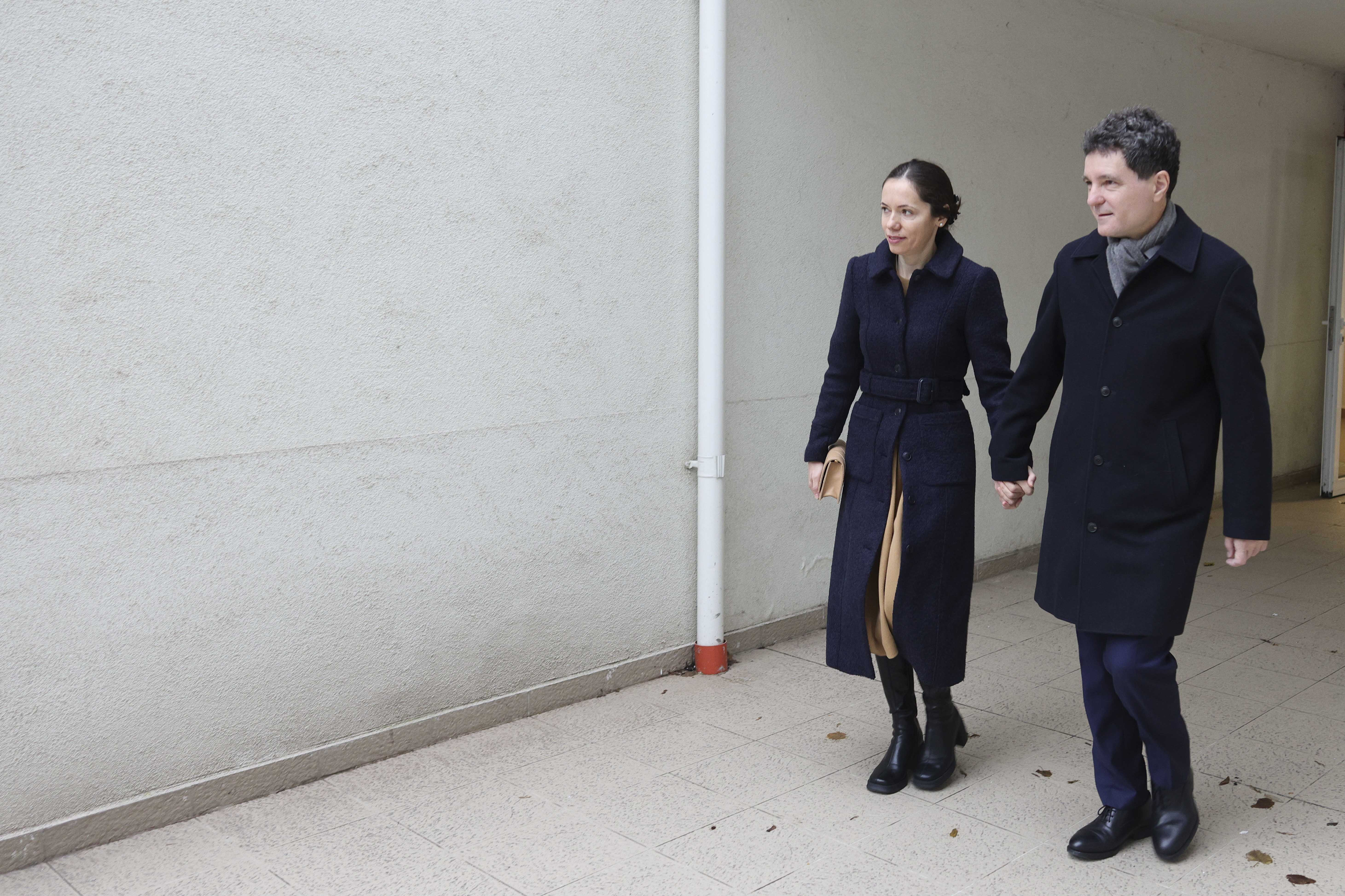 De Crăciun, locuitorii din Ileni, județul Brașov, s-au trezit cu un oaspete surpriză: președintele Nicușor Dan