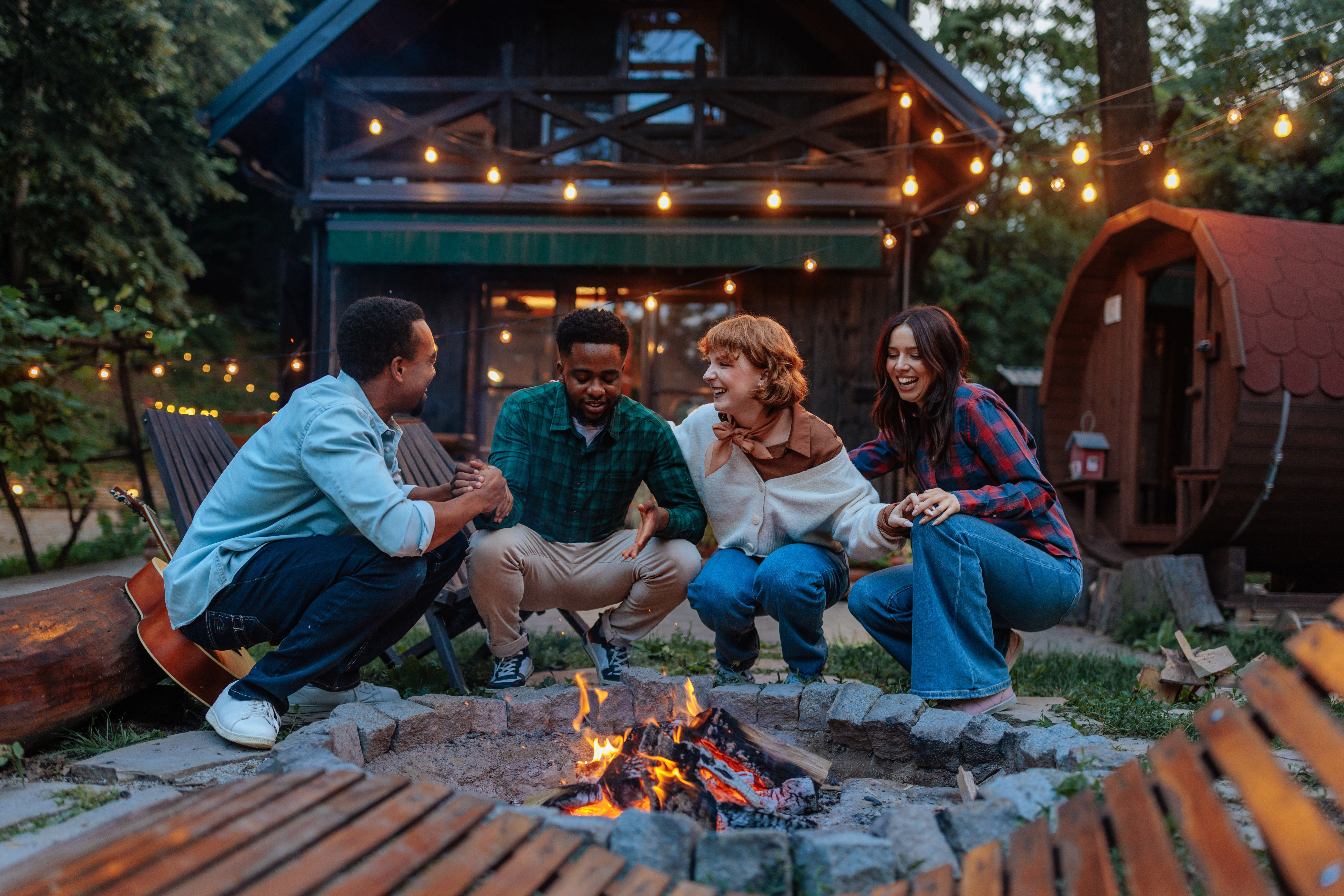 Suedia oferă turiștilor cazare gratuită într-o cabină izolată din pădure, cu o singură condiție