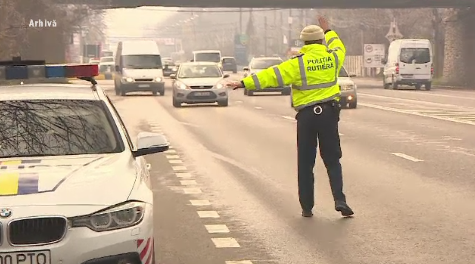Urmărire ca în filme la Slatina: șofer prins după 3 km de goană, a sunat la 112 acuzând că a fost agresat de polițiști