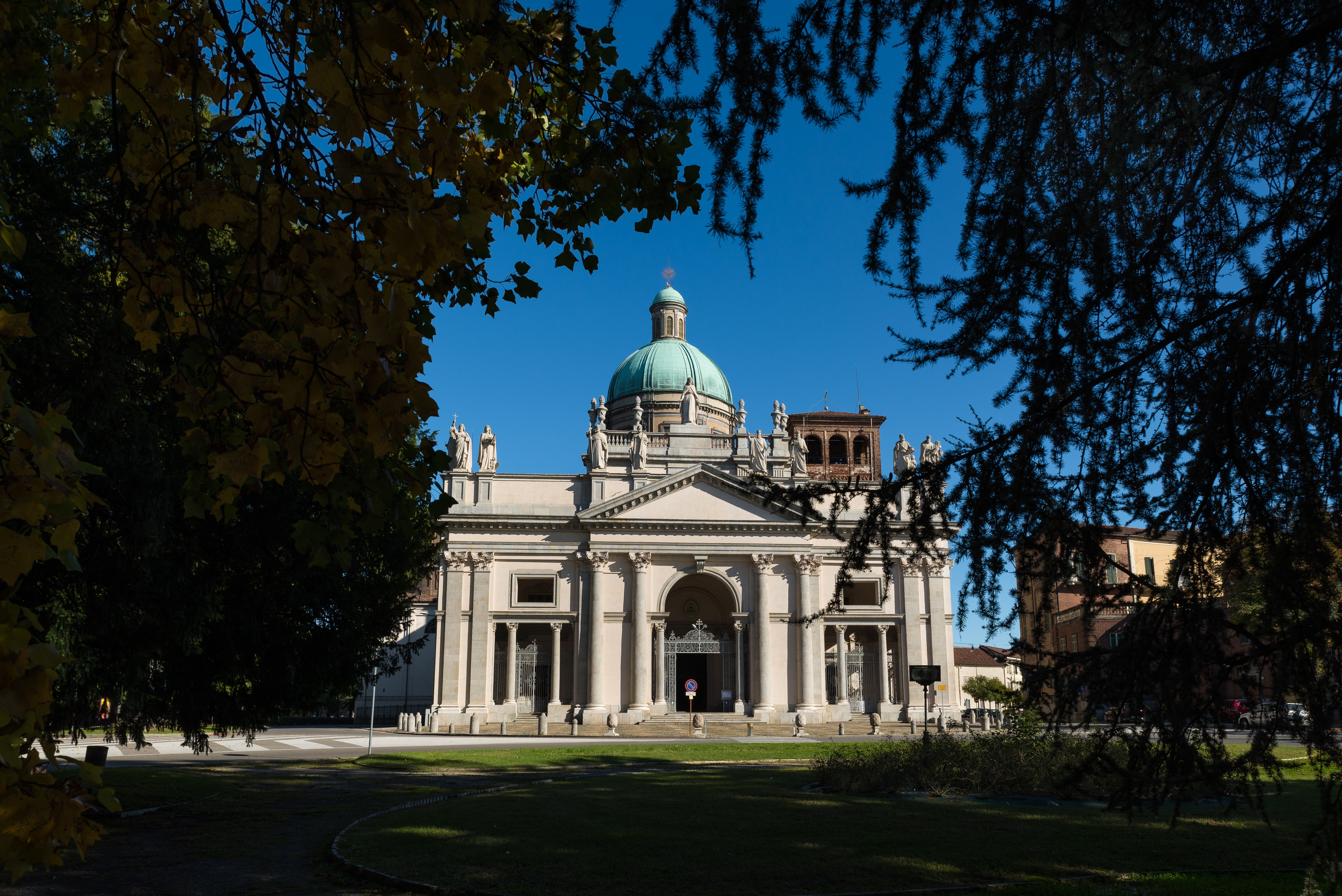 Vercelli, orașul risotto-ului și al tradițiilor italiene. Ce să vizitezi și ce să mănânci