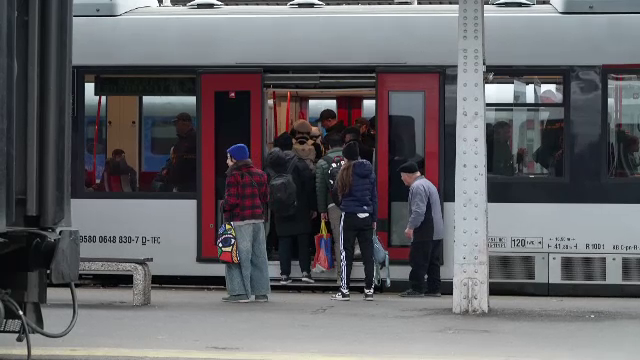 Noul mers al trenurilor intră în vigoare cu scumpiri. Cât va costa un bilet București-Brașov la clasa a doua