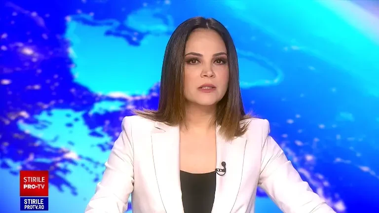 Un cadavru carbonizat a fost descoperit de un curier într-o mașină, lângă Oradea. Anchetatorii nu exclud ipoteza unei crime