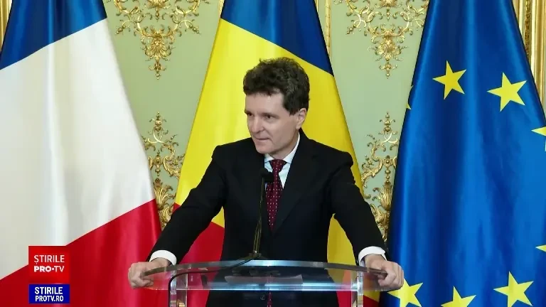 Nicușor Dan, primit de Emmanuel Macron: Ne-am împărtăşit experienţa în ceea ce priveşte războiul hibrid, avem de învățat