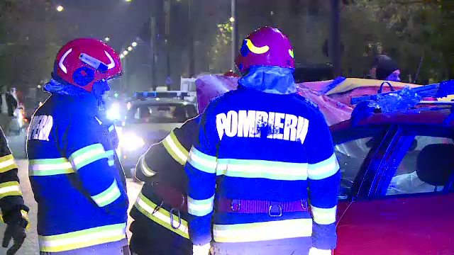 Trei răniți într-un accident grav, în Sectorul 3 al Capitalei. O șoferiță ar fi tăiat calea unui șofer de ride-sharing