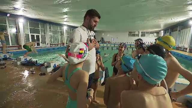 Cătălin Nistor, antrenorul de înot care face minuni într-un bazin pe cale să se prăbușească: „Toată lumea pleca, eu am rămas”