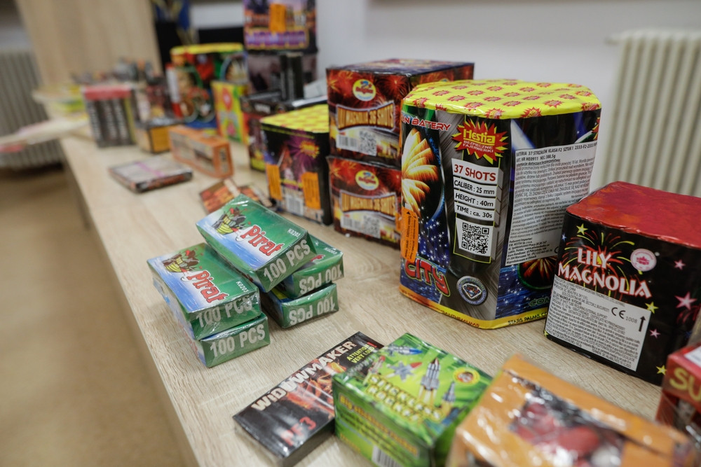 Singurele artificii care pot fi folosite legal în România. Lista prezentată de Poliție