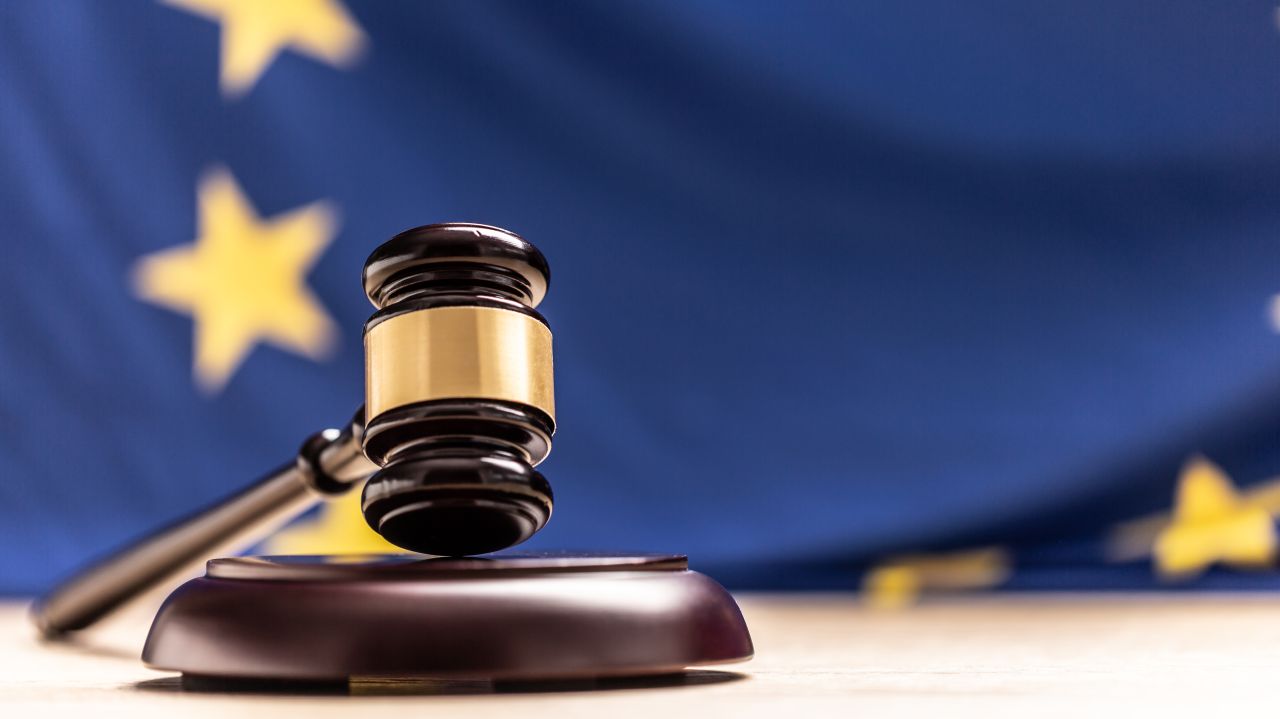 UE analizează introducerea unei taxe pe profiturile excepționale ale companiilor din petrol și gaze