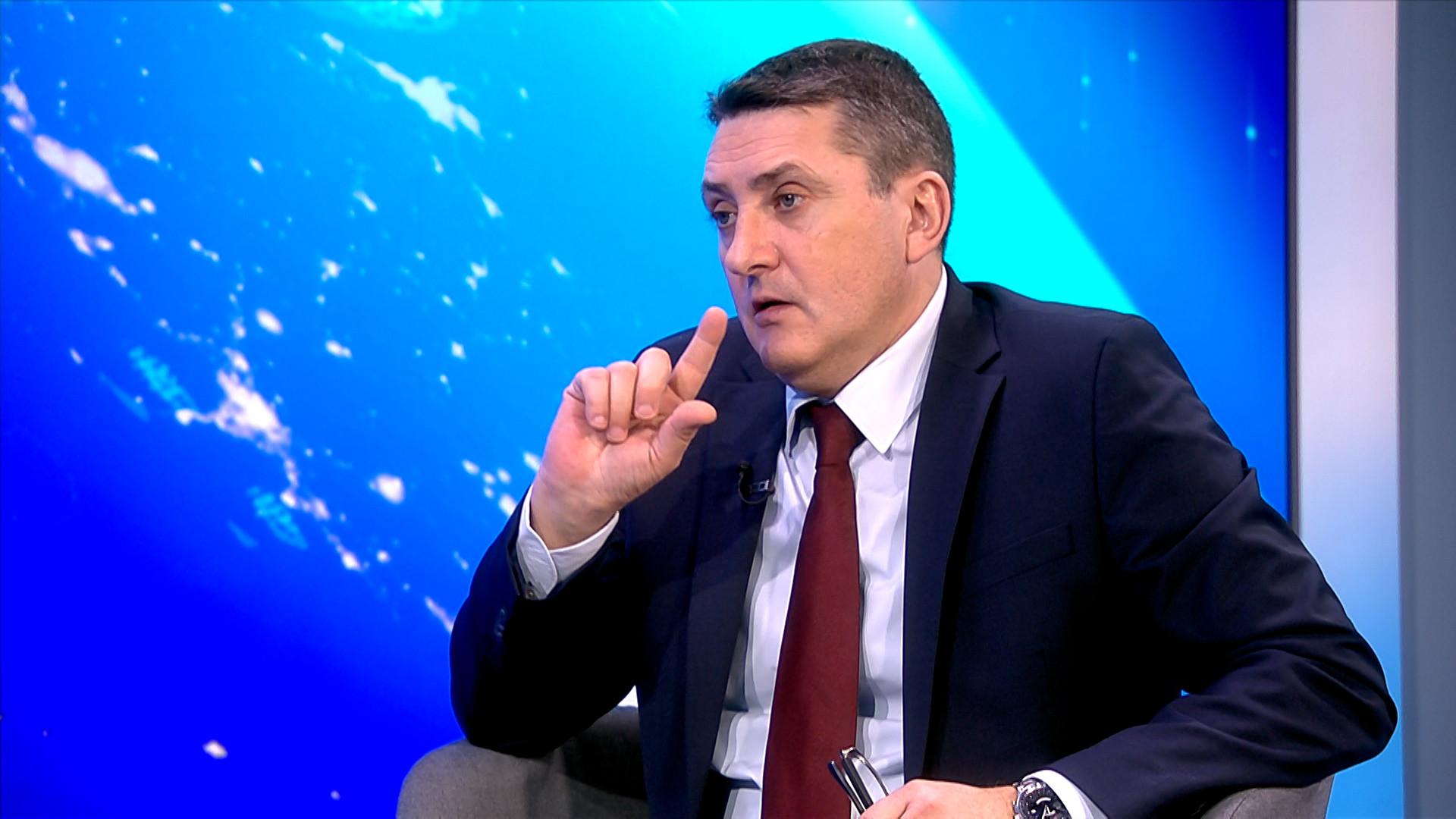 Istoric: Este posibil să vedem curând un lider autoritar în fruntea României. “Se poate întâmpla de pe o zi pe alta"