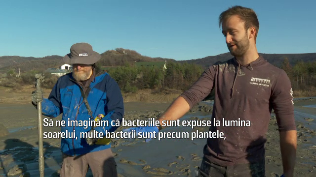 Cercetători americani studiază formele de viață din zona Vulcanilor Noroioși