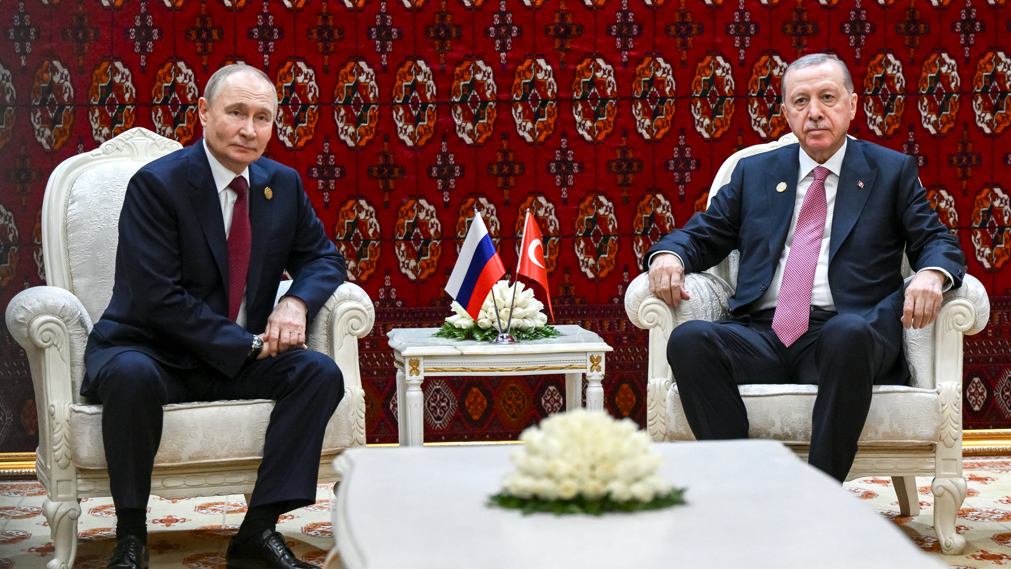 Erdogan, optimist după întâlnirea cu Putin: „Pacea nu este departe” în războiul din Ucraina. Turcia vrea discuții și cu Trump